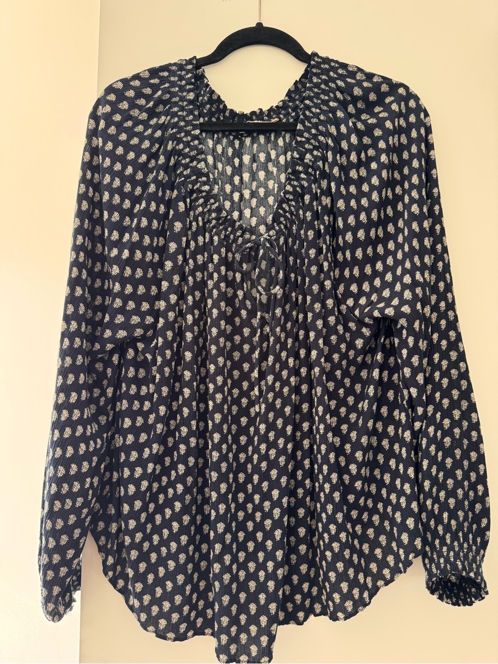 Faherty Navy Printed Tie-Neck Peasant Blouse